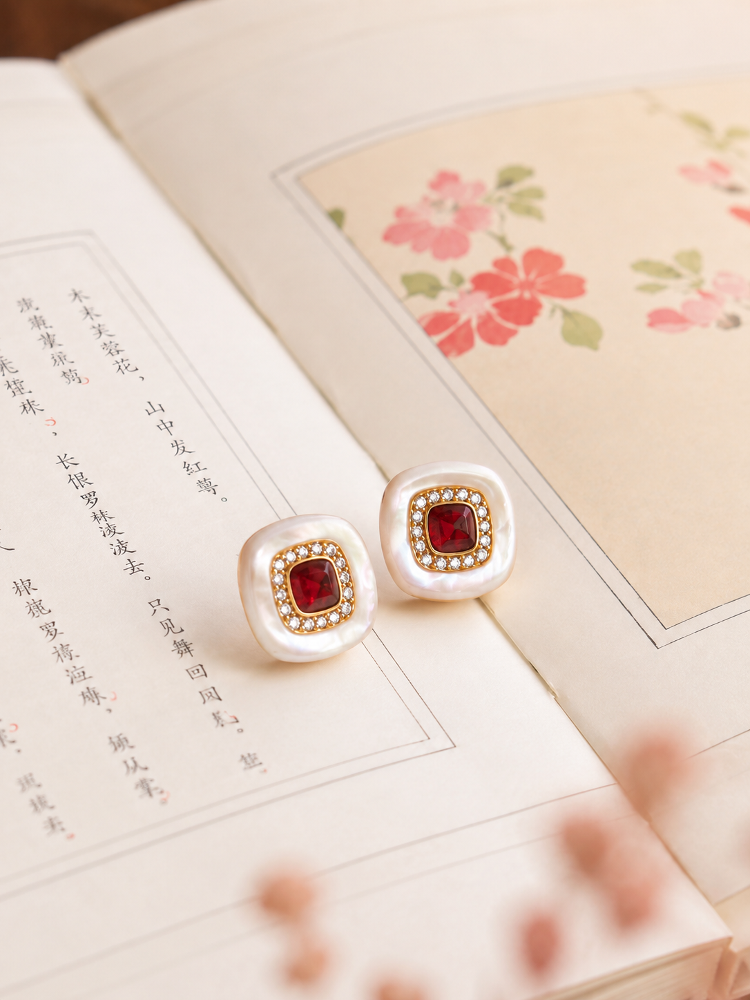 绛雪凝光｜石榴石耳钉